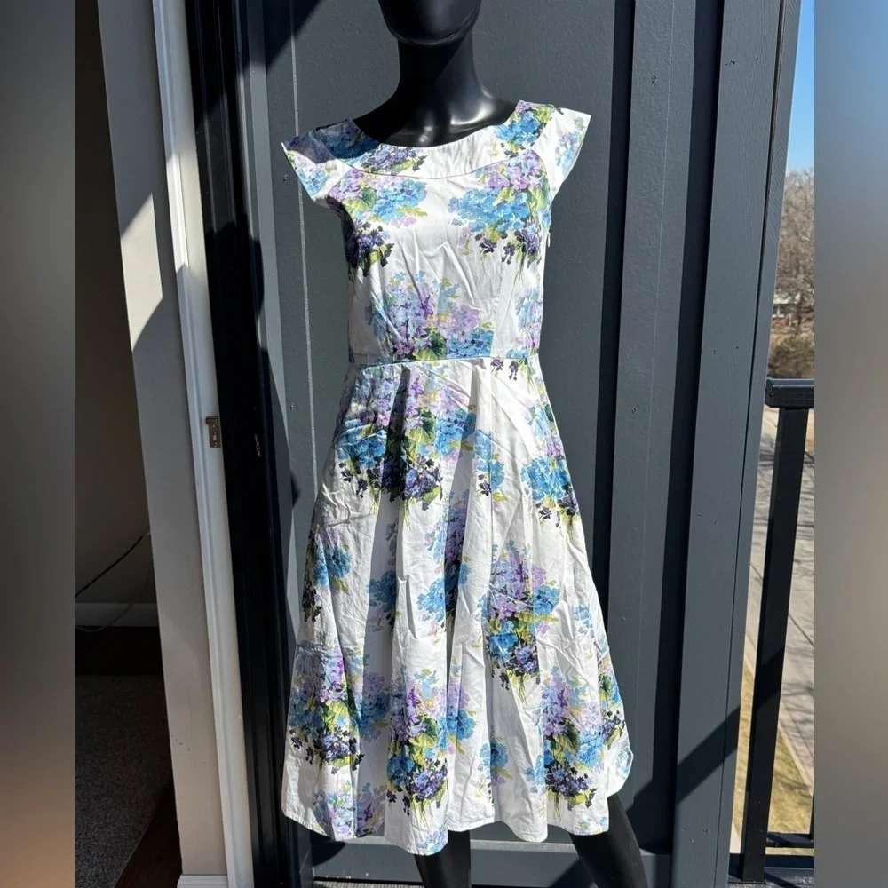 Floral Laura Ashely Dress - White‎ and Blue